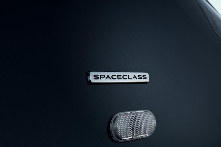 Детали экстерьера Renault Trafic SpaceClass LWB (X82) 2019 года  (фото 4 из 16)